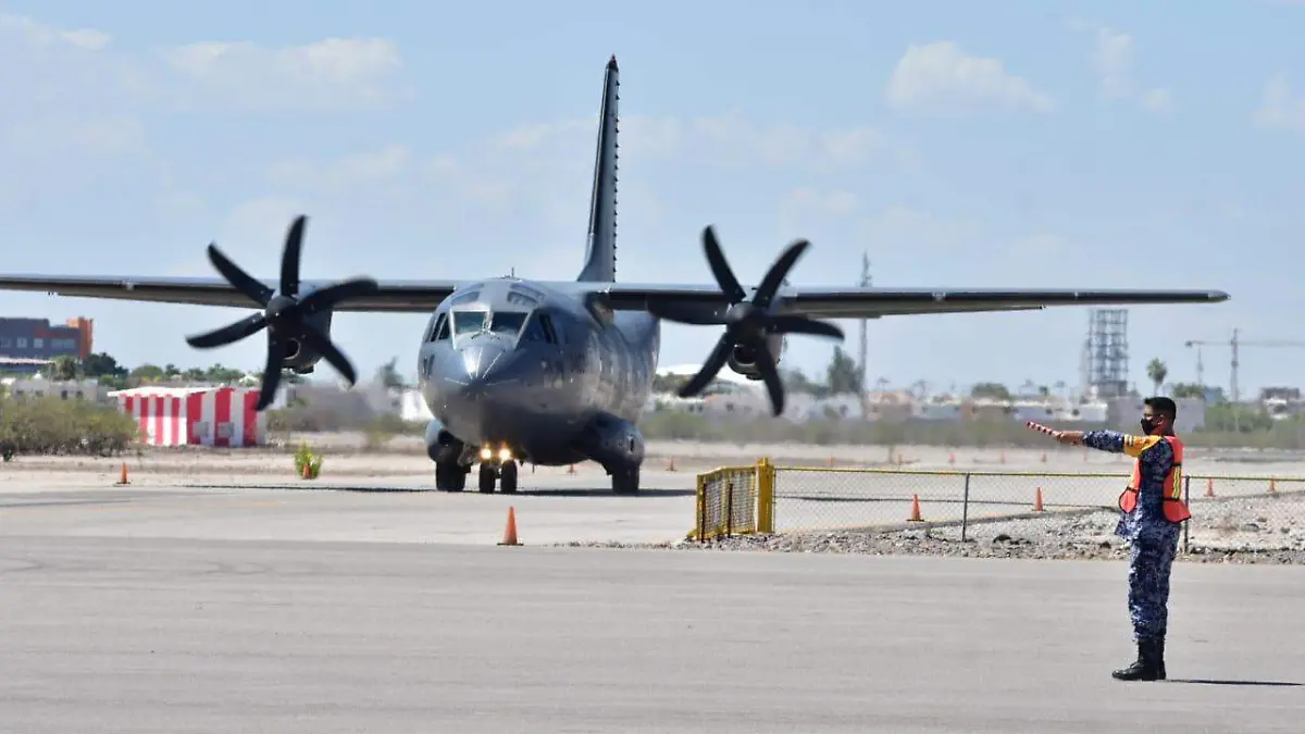 Avión militar